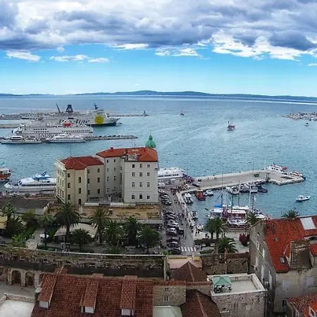 Apartmán Cosy In Rogoznicko With Parking *