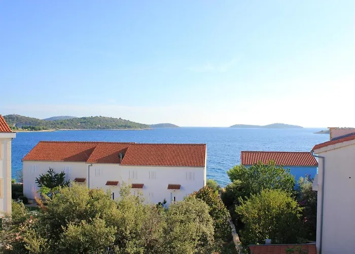 Apartman Cosy In Rogoznicko With Parking